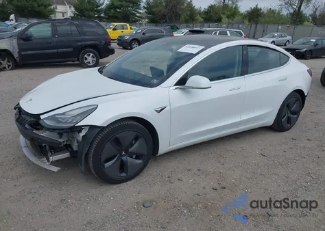 2018 Tesla Model 3 Long Range/Mid Range from USA, damaged, VIN 5YJ3E1EA3JF043529